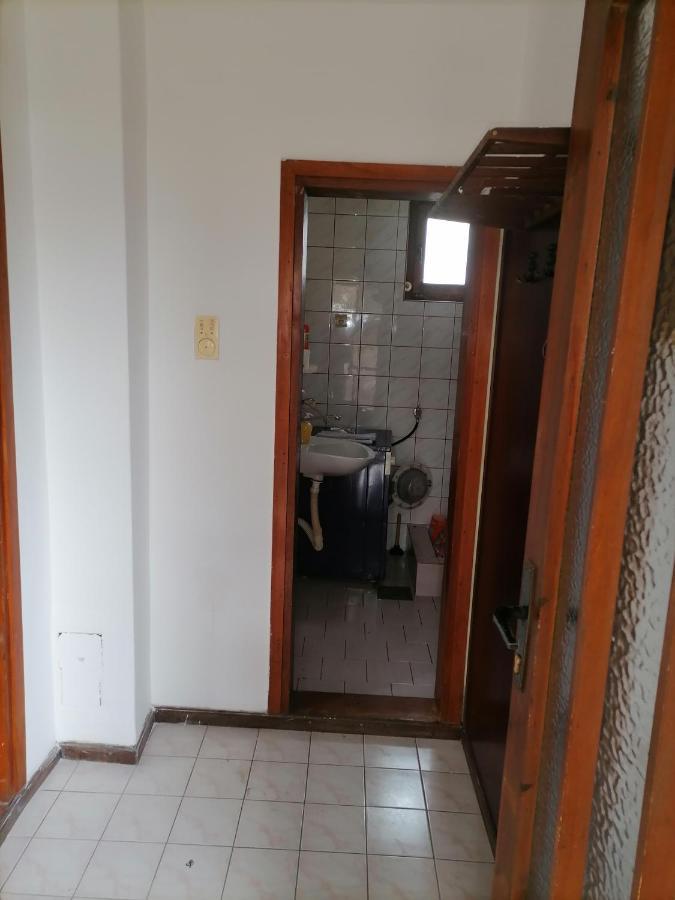 Stan Apartment Sremska Mitrovica Ngoại thất bức ảnh